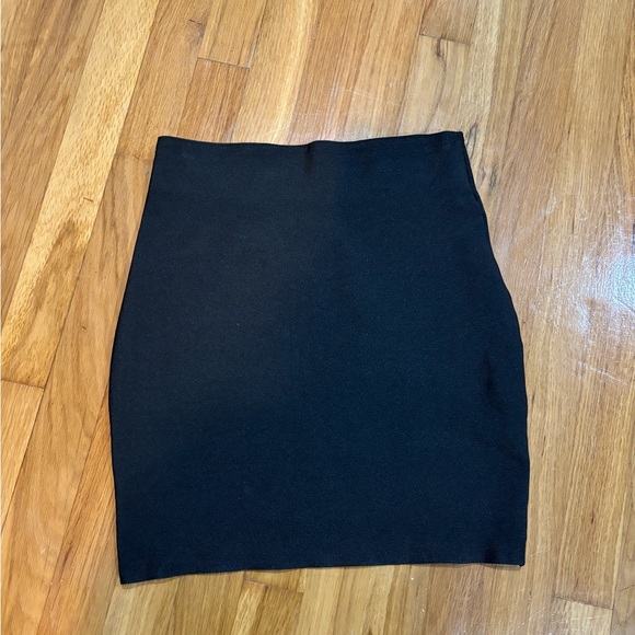 Brand: Wow Couture World of Women, Size: M, Bodycon Mini Skirt, Black - Picture 1 of 2